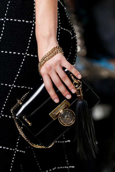 Look 54